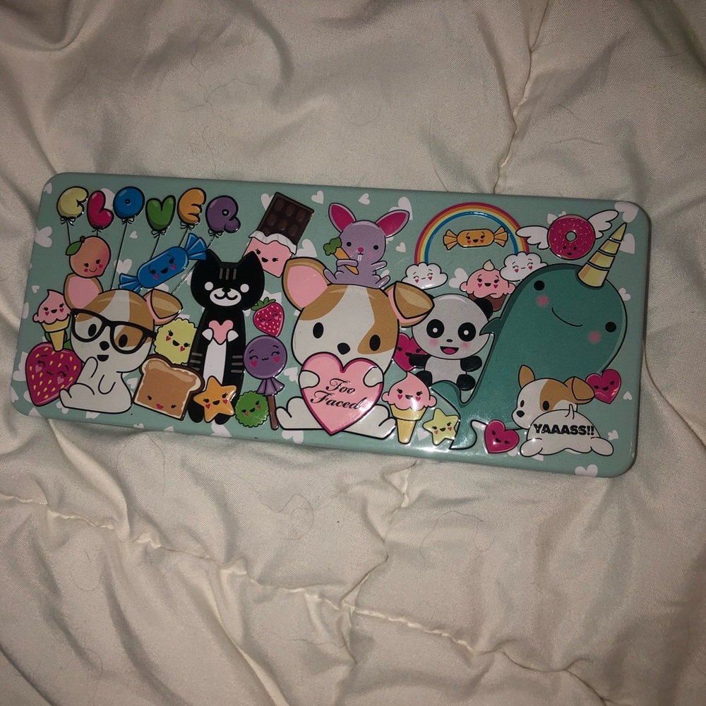 Too faced clover pallet